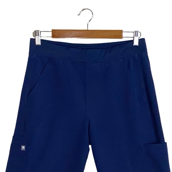 Figs Technical Collection Men's Navy Axim Cargo Scrub Pants - Picture 7 of 12